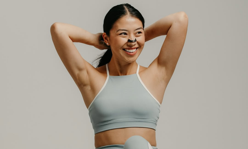 La bande nasale magnétique Flexair™ V2 est conçue pour améliorer votre respiration nasale, augmentant ainsi vos performances sportives et favorisant un sommeil réparateur.